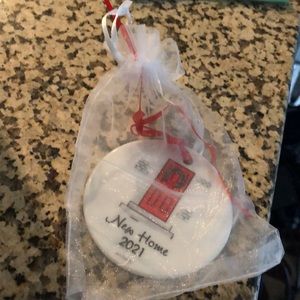 NWOT New home 2021 ceramic ornament